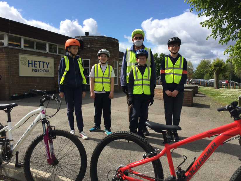 Hoole Church of England Primary School pupils and BikeRight instructor.