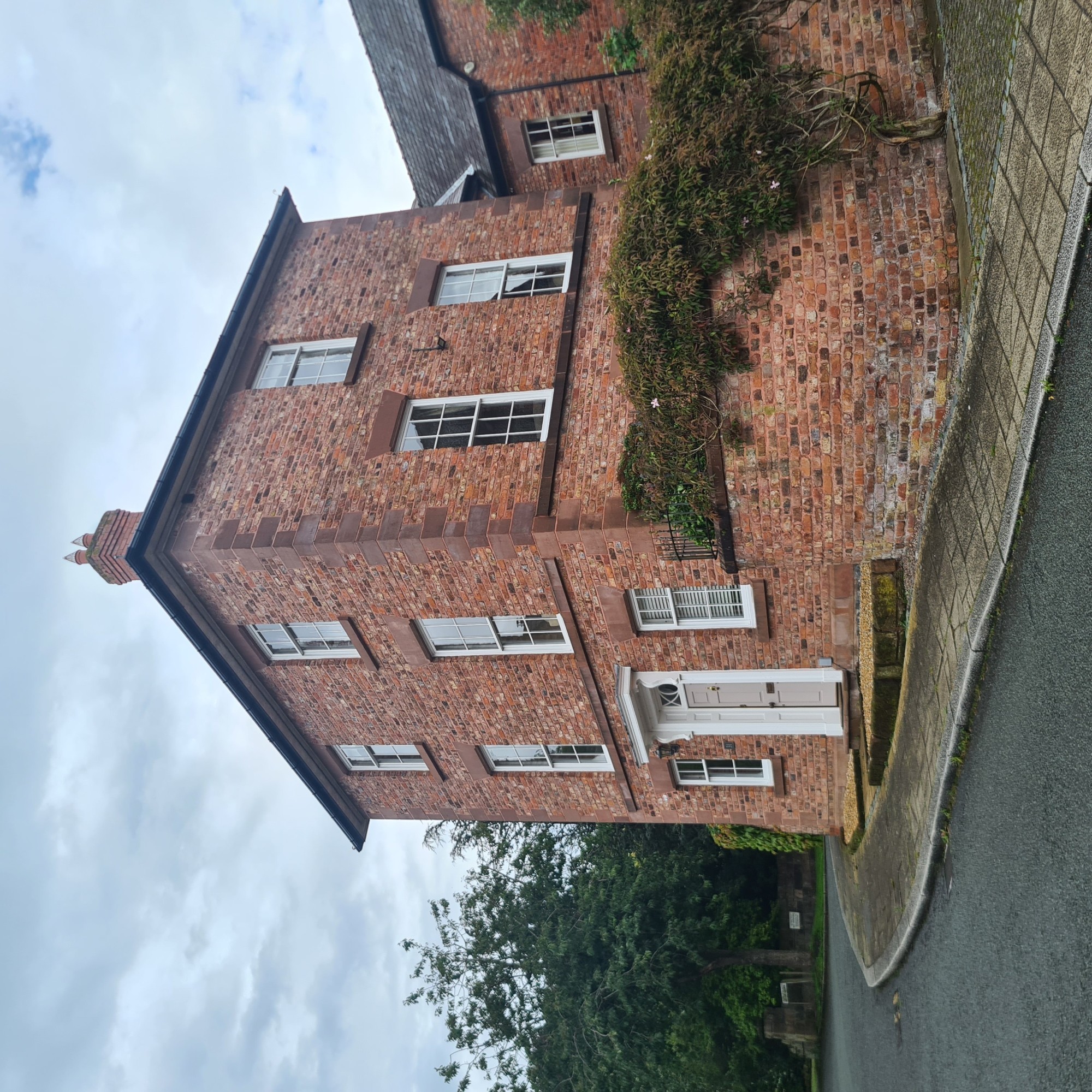 7.1 Prominent corner building - Tarporley 2 image