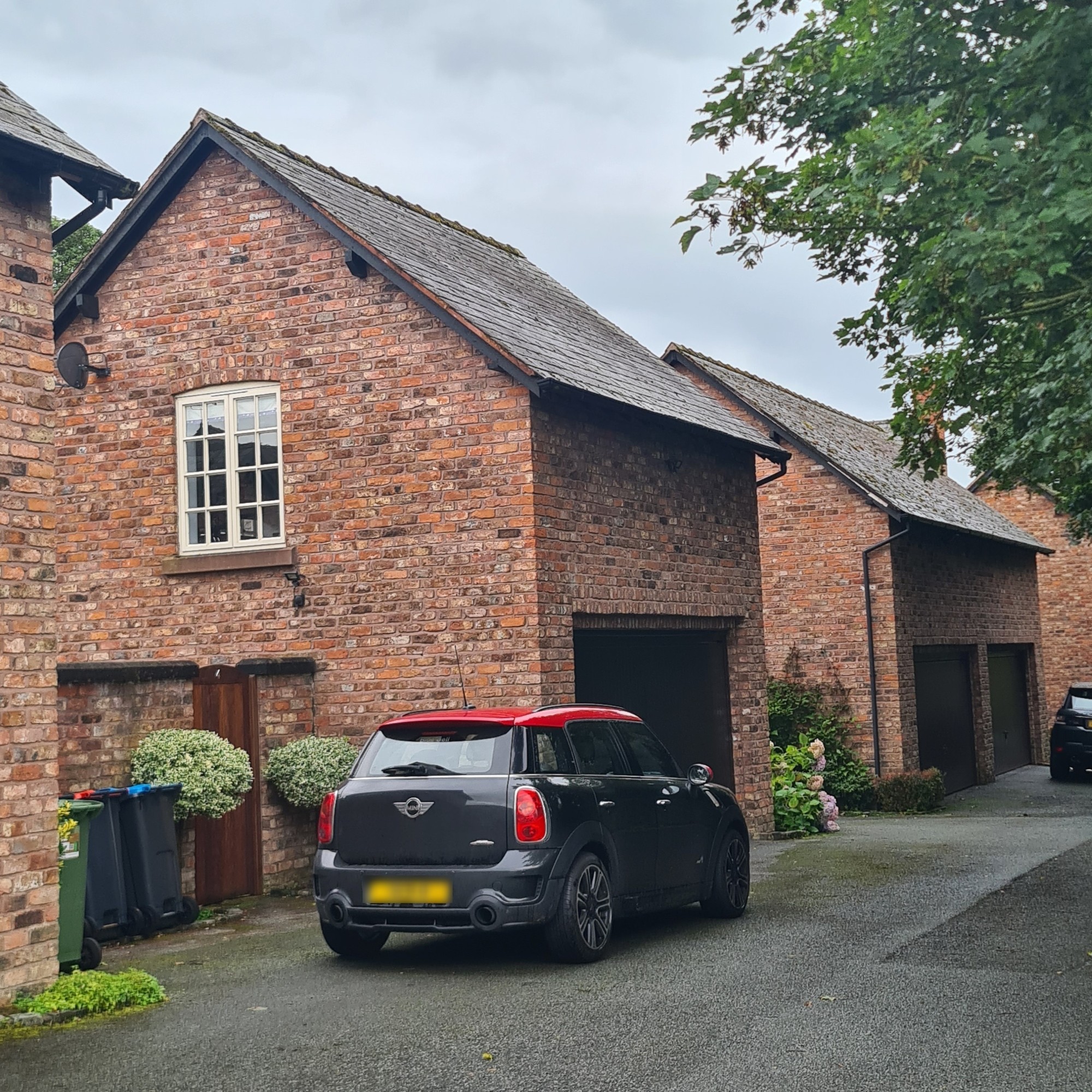 Coach house, Tarporley image