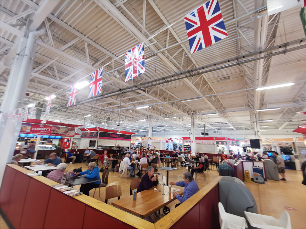 Existing view of the central dining space.